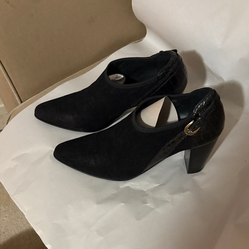 Donald J. Pliner Black Heeled Boots